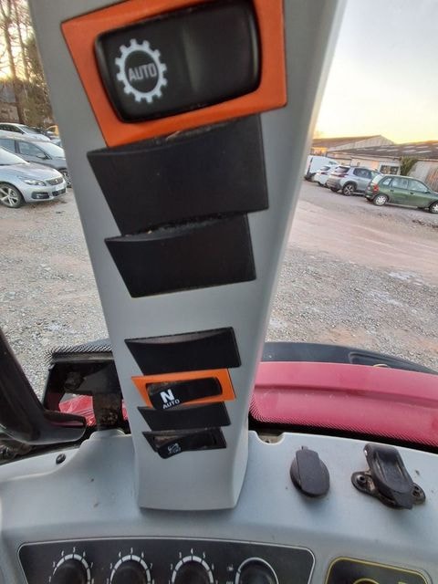 Tracteur VALTRA A105H - photo slide 18