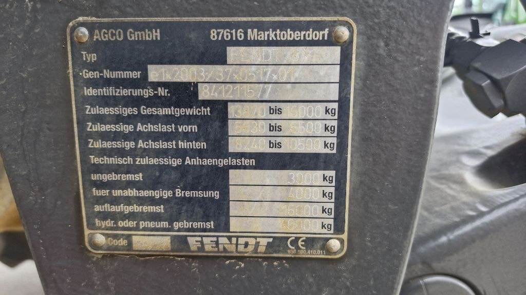 Tracteur FENDT 826 VARIO PROFI + - photo slide 13