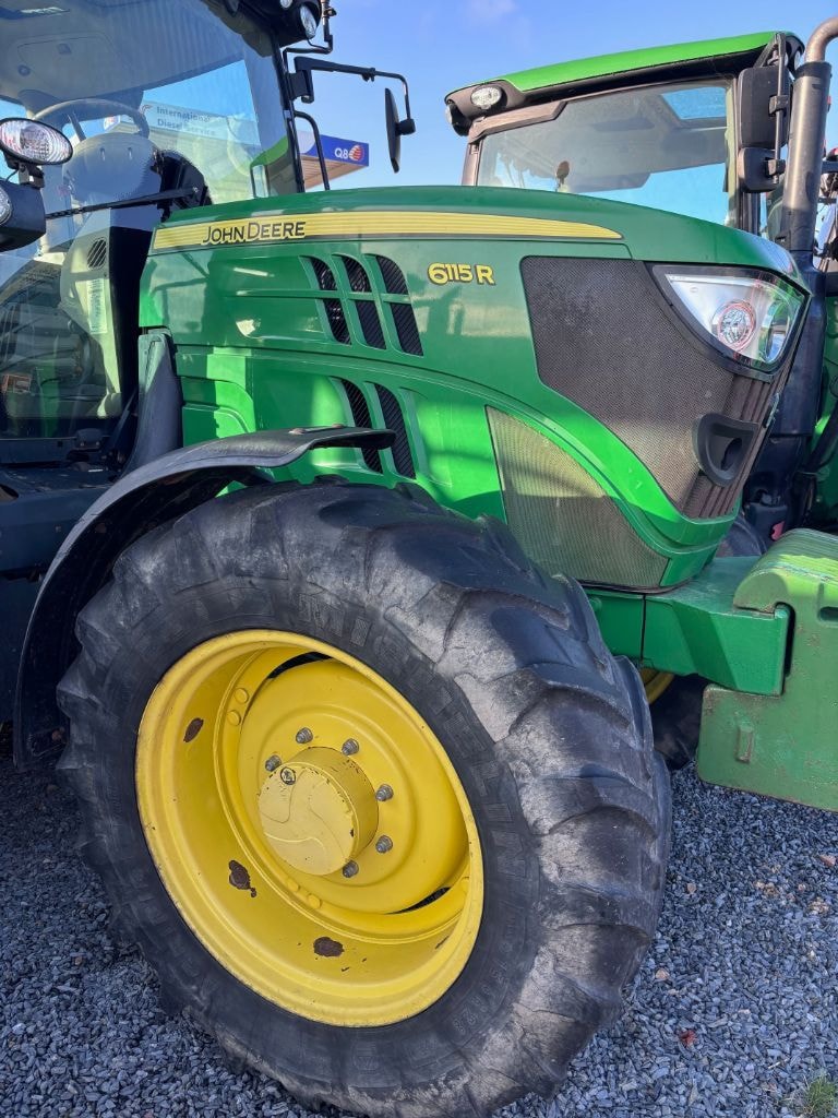 Tracteur JOHN DEERE 6 115 R - photo slide 3