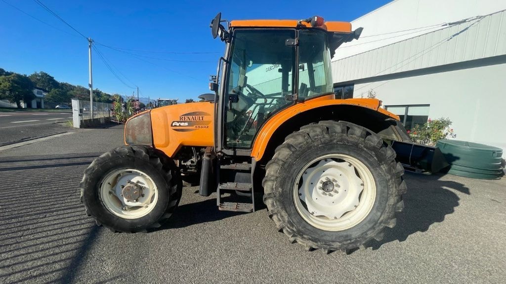 Tracteur RENAULT ARES 556 RZ - photo slide 1