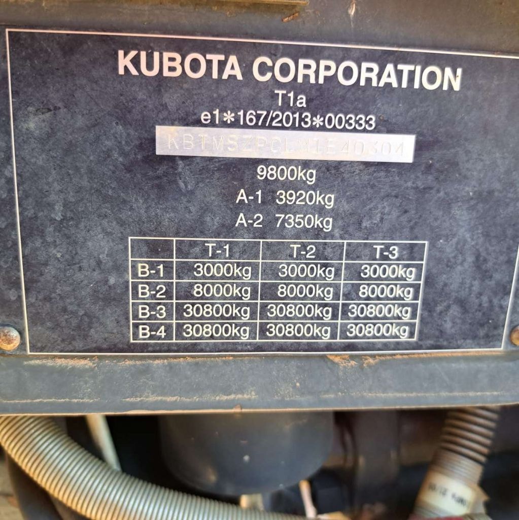 Tracteur KUBOTA M6-142 - photo slide 17