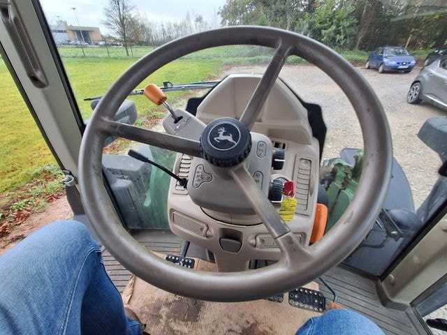 Tracteur JOHN DEERE 6100M - photo slide 18