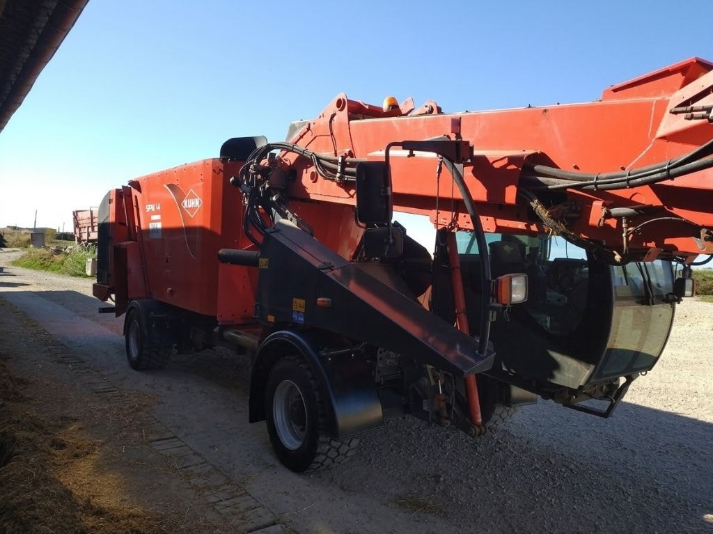 Melangeuse automotrice KUHN Spw 14 compact - photo slide 3