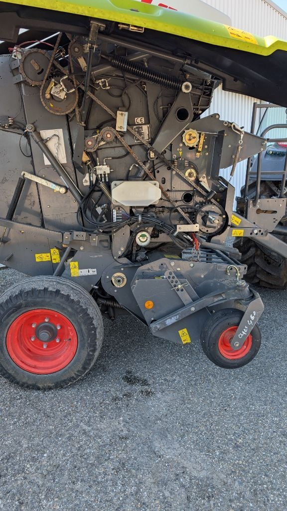 Presse balles rondes CLAAS VARIANT 460 RF - photo slide 18