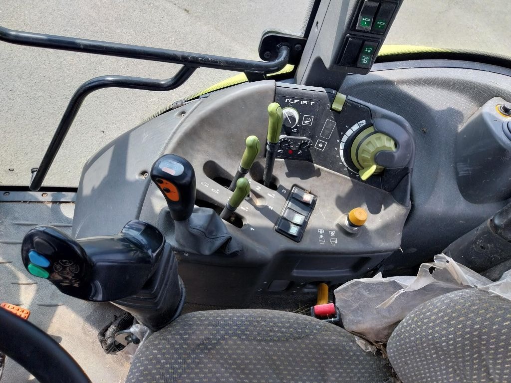 Tracteur chargeur CLAAS ARION 410 - photo slide 16