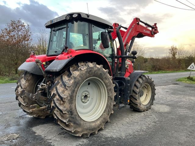 Tracteur chargeur MASSEY FERGUSON 6713S DYNA-6 EFFICIENT - photo slide 5
