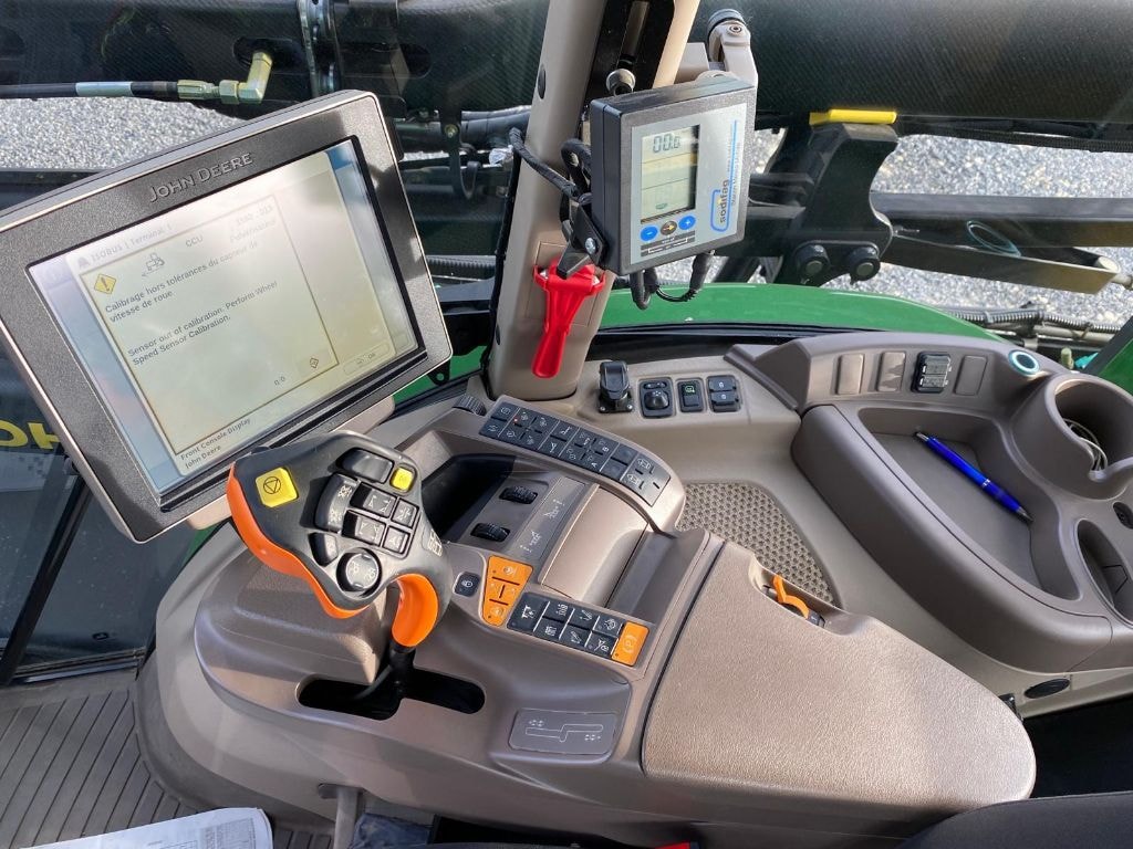 Pulverisateur automoteur JOHN DEERE R4140I - photo slide 10