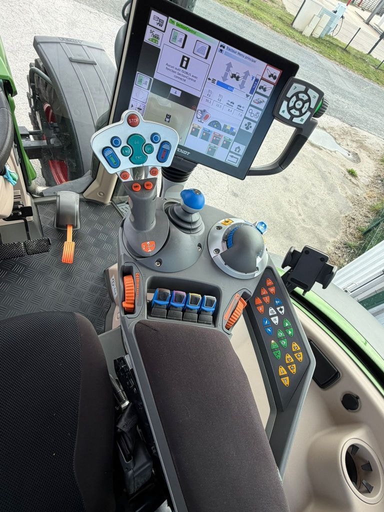 Tracteur FENDT 512 VARIO PROFI + - photo slide 20