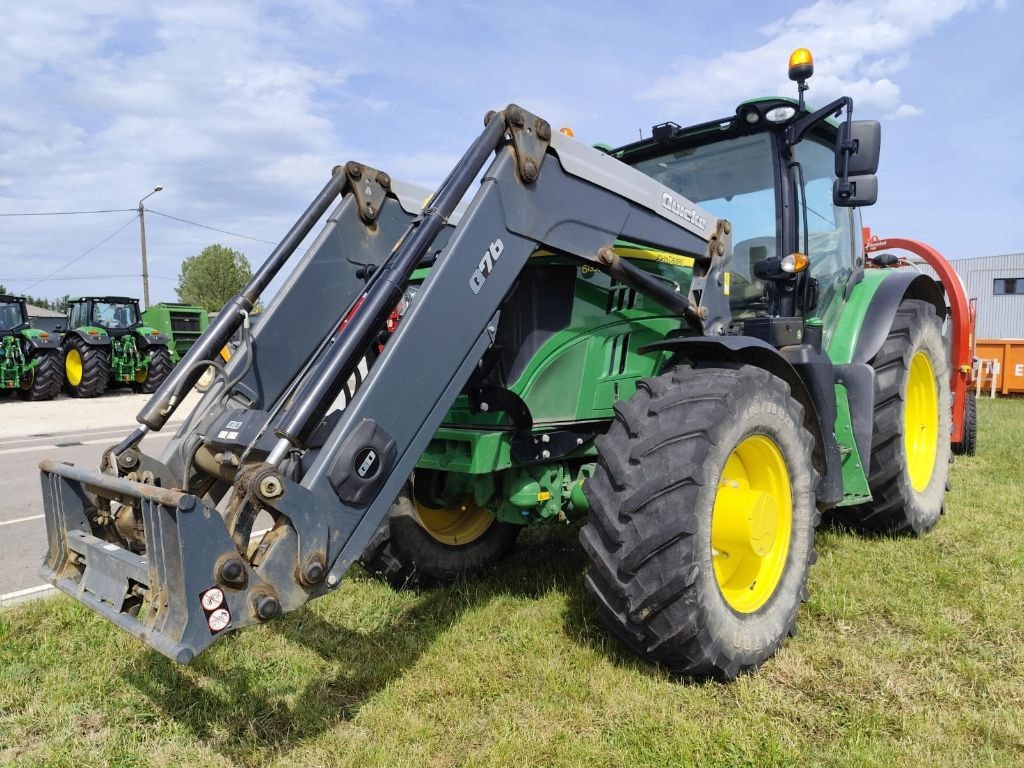 Tracteur JOHN DEERE 6135R - photo slide 1
