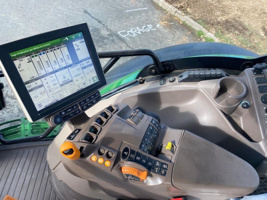 Tracteur JOHN DEERE 6155R - photo slide 10