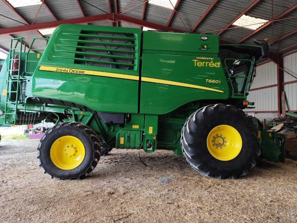 Moissonneuse JOHN DEERE T660 HM - photo slide 2