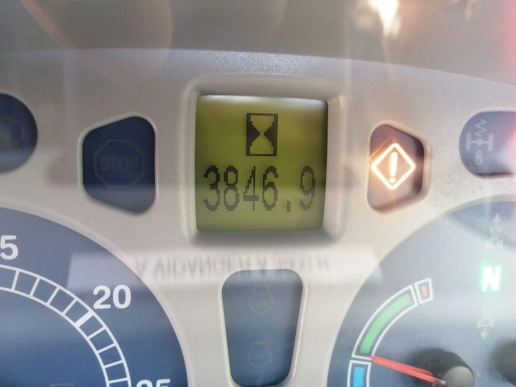 Tracteur NEW HOLLAND T7.230 - photo slide 25