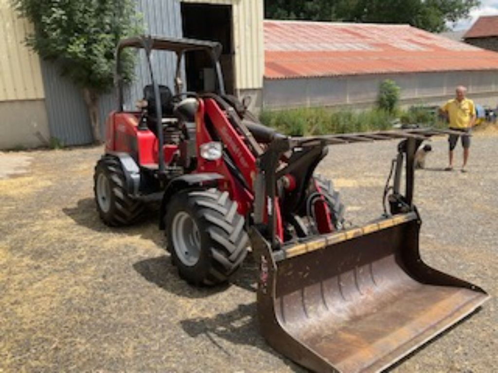 Valet de ferme SCHAEFFER 4350 Z - photo slide 2