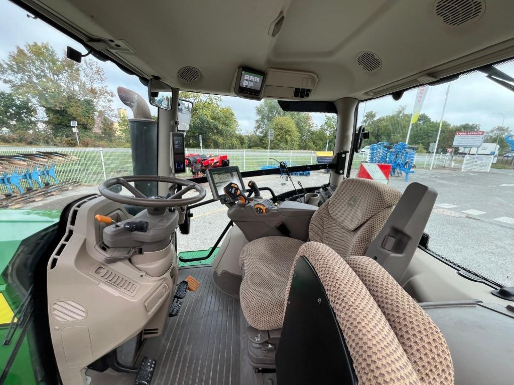 Tracteur JOHN DEERE 6R250 - photo slide 13