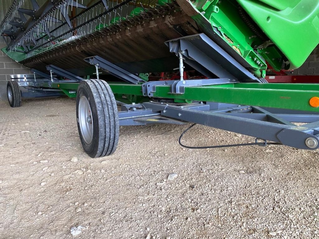 Moissonneuse JOHN DEERE T560 - photo slide 19