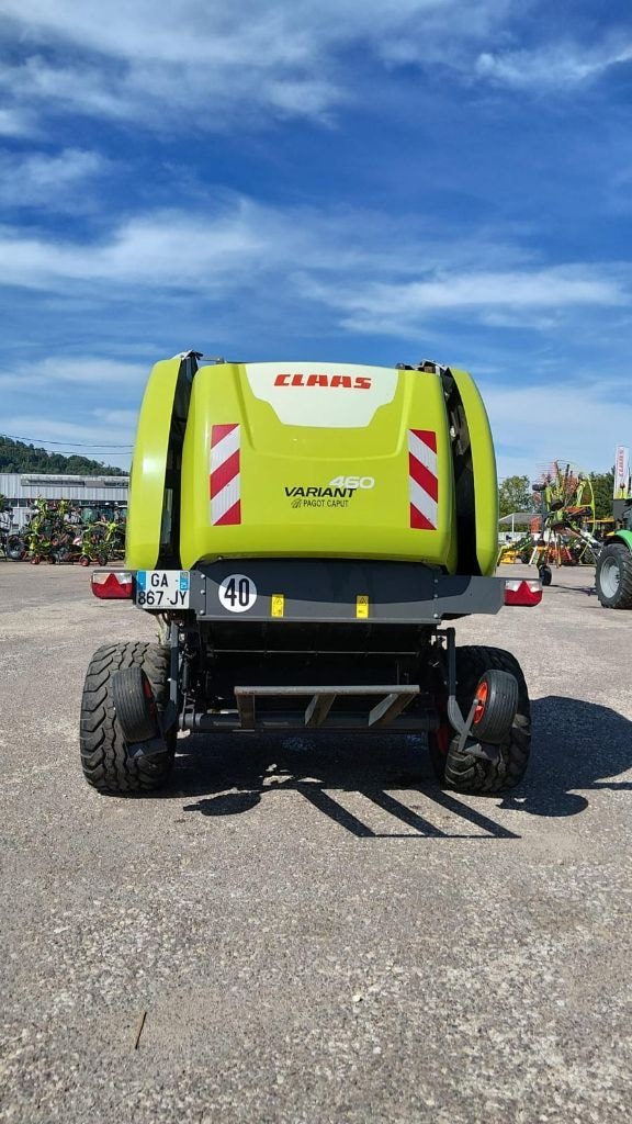 Presse balles rondes CLAAS variant 460 - photo slide 10