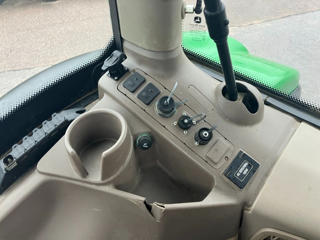 Tracteur JOHN DEERE 6195R - photo slide 14