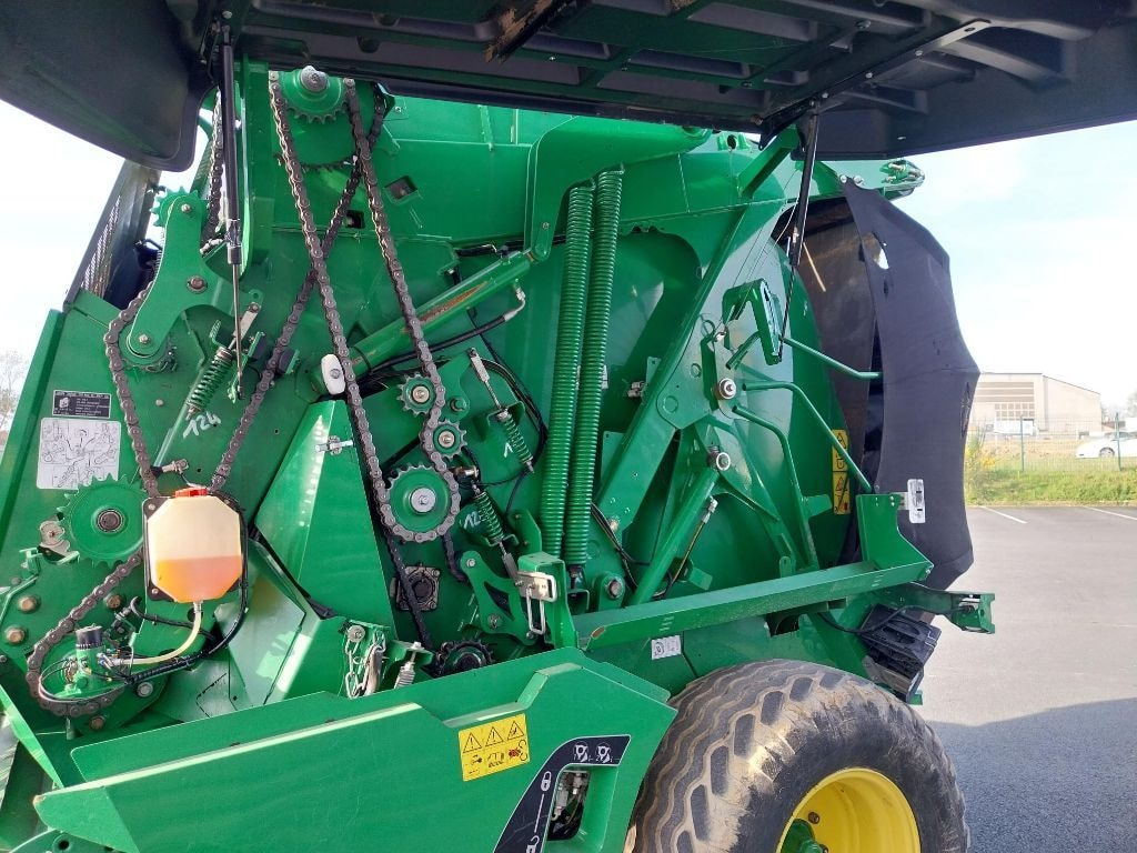 Presse balles rondes JOHN DEERE 990 - photo slide 10