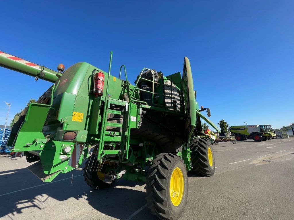 Moissonneuse JOHN DEERE T560i - photo slide 16