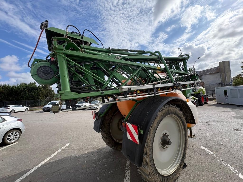 Pulverisateur AMAZONE UX3200 - photo slide 7