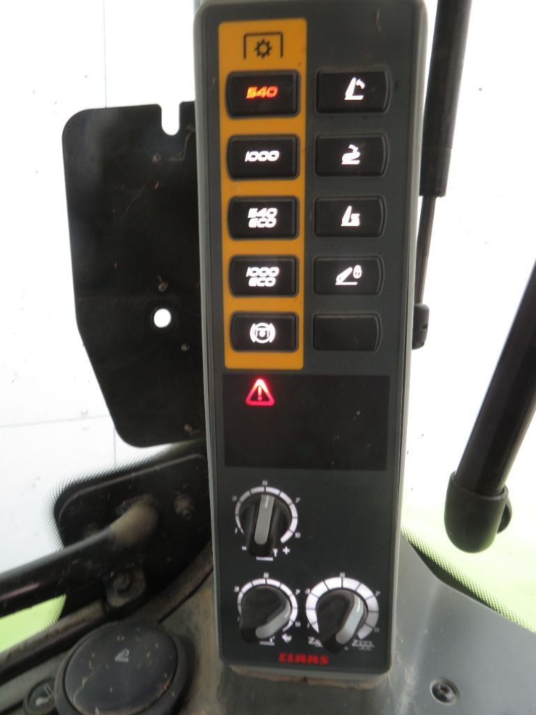 Tracteur chargeur CLAAS ARION 510 - photo slide 19