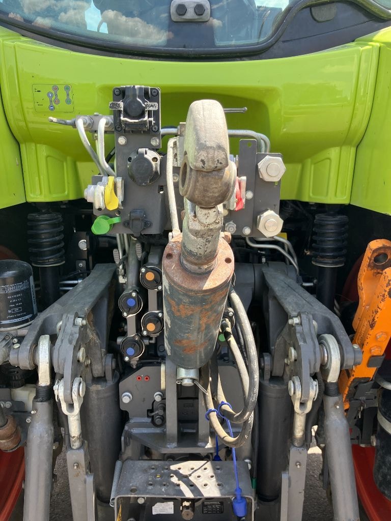Tracteur CLAAS ARION 610 CIS+ - photo slide 8