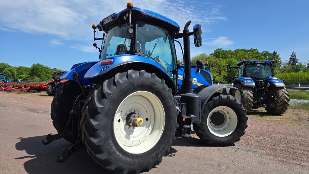 Tracteur NEW HOLLAND T7.195S - photo slide 8