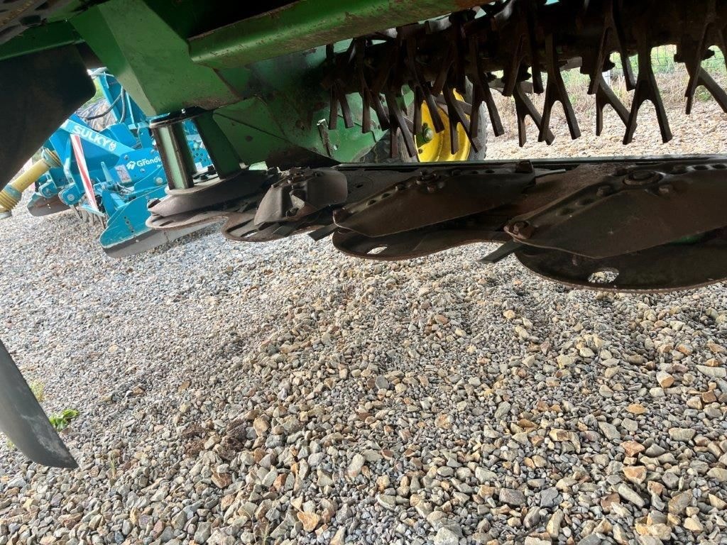 Faucheuse conditionneuse JOHN DEERE 835 - photo slide 5
