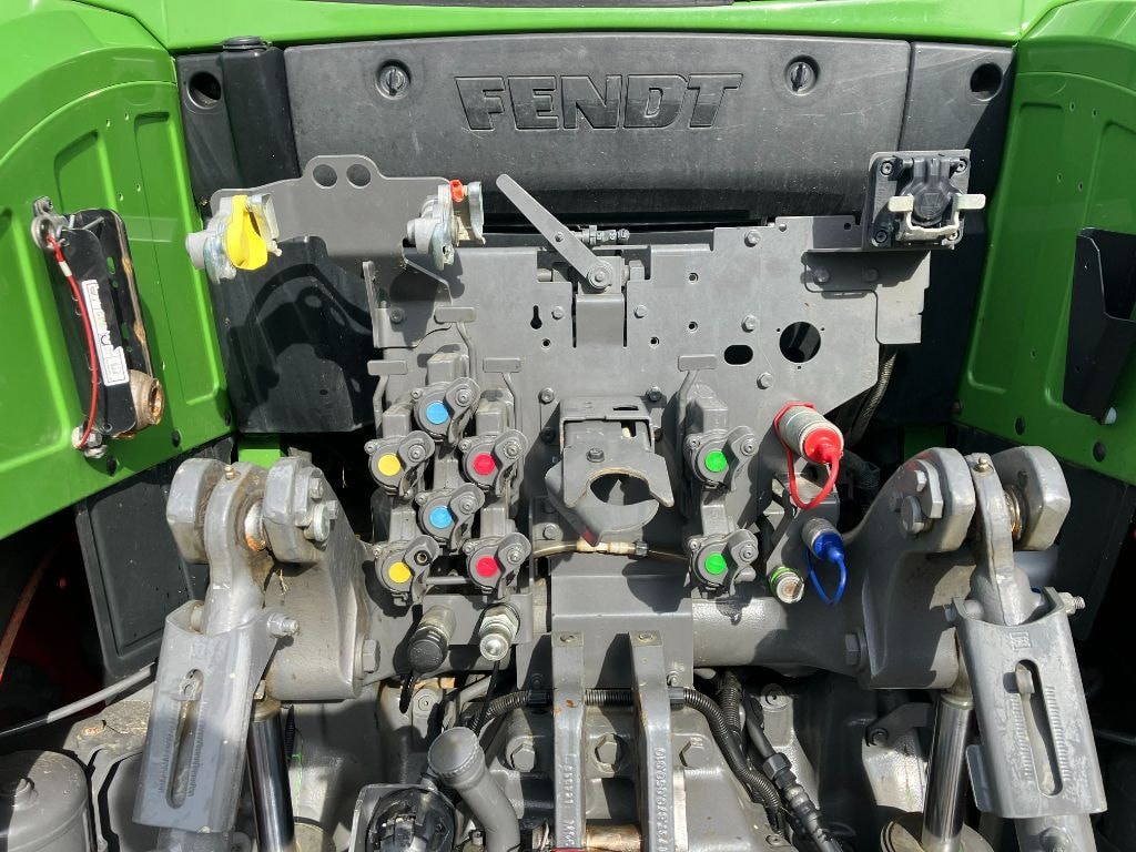 Tracteur FENDT 724 VARIO PROFI + - photo slide 21