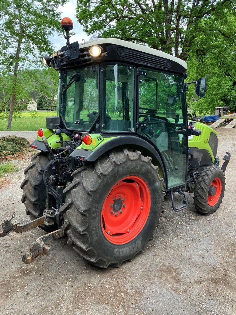 Tracteur CLAAS Nexos 230 vl - photo slide 4