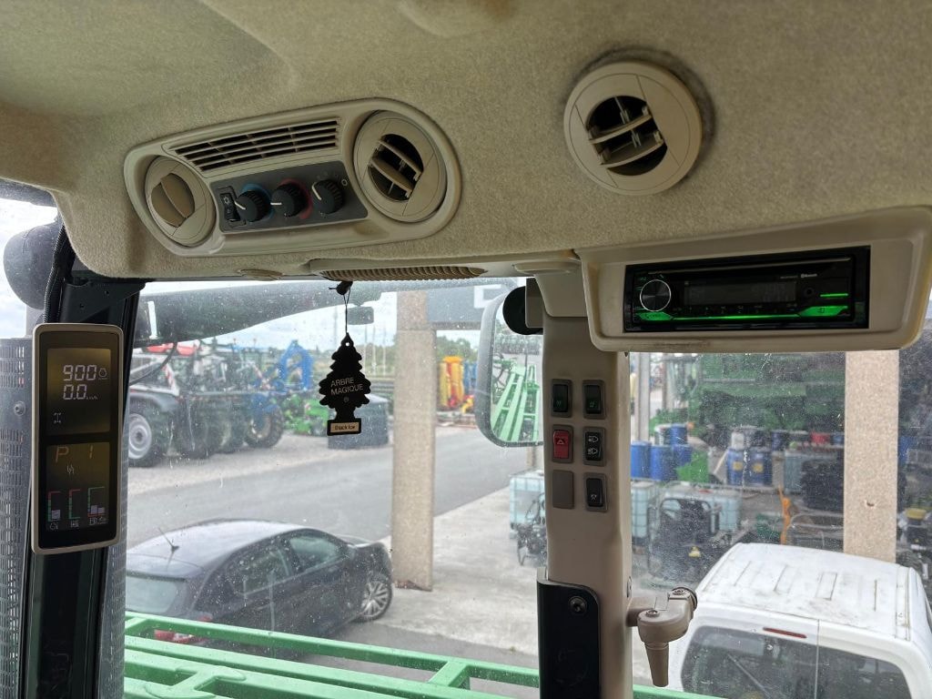 Pulverisateur automoteur JOHN DEERE 4040i - photo slide 42