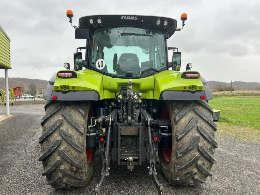 Tracteur CLAAS ARION 610 CMATIC T4F - photo slide 6