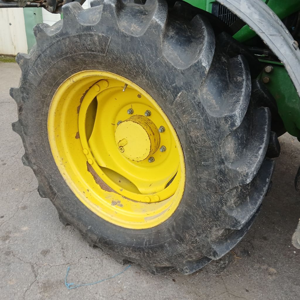 Tracteur JOHN DEERE 6430 - photo slide 8