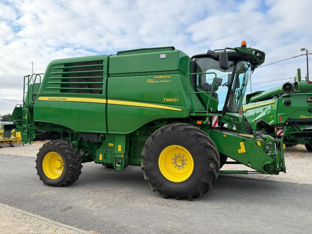 Moissonneuse JOHN DEERE T660 HM - photo slide 9