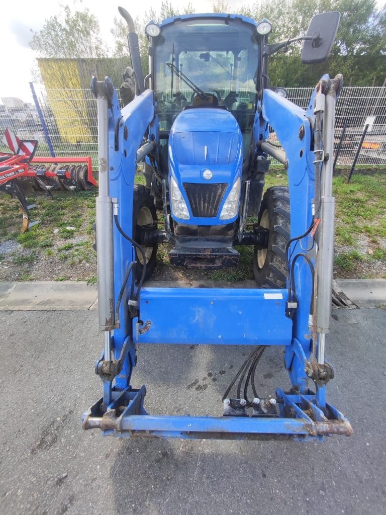 Tracteur chargeur NEW HOLLAND T4.95 - photo slide 7