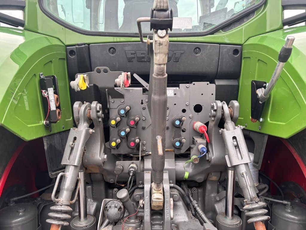 Tracteur FENDT 720 POWER Gen 6 - photo slide 10