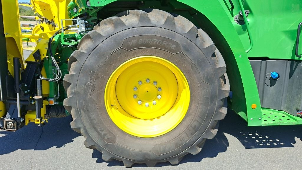 Ensileuse JOHN DEERE 8200 - photo slide 19