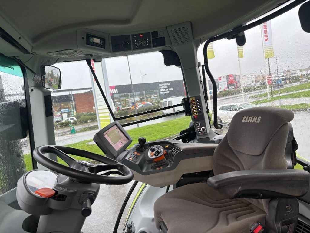 Tracteur CLAAS ARION 620 CMATIC - photo slide 13