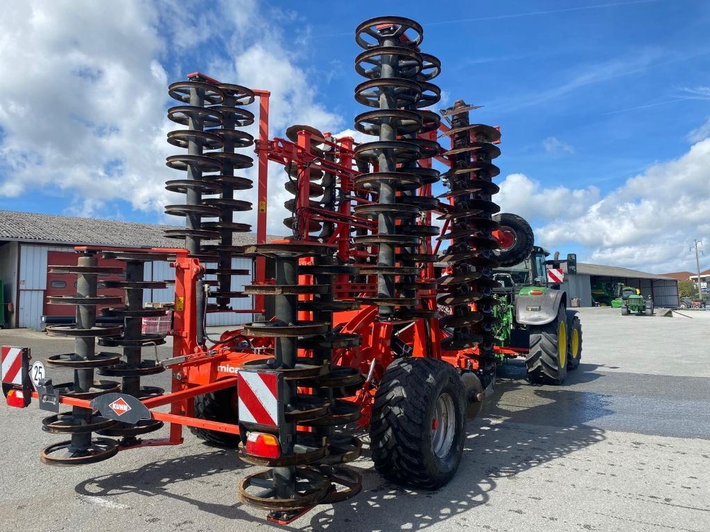 Dechaumeur KUHN Optimer XL 9000 - photo slide 2