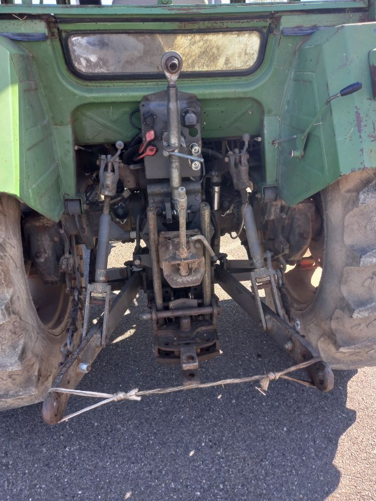 Tracteur chargeur FENDT FARMER 306 LS EHR B - photo slide 10