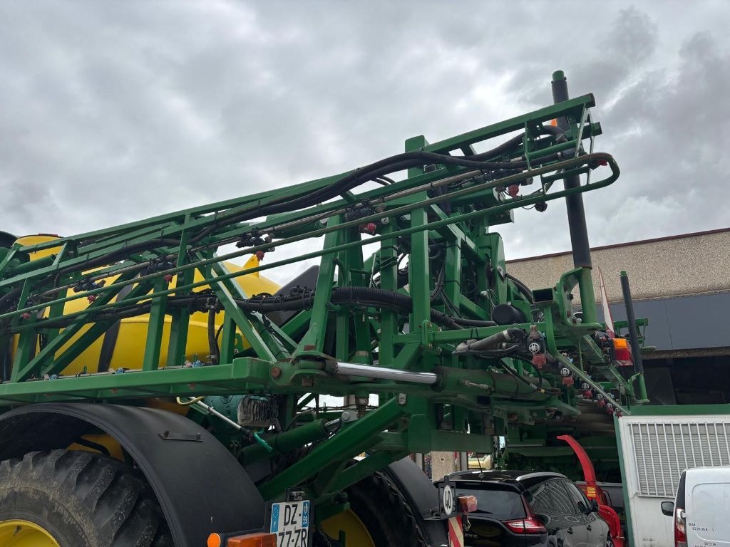 Pulverisateur automoteur JOHN DEERE 4040i - photo slide 9