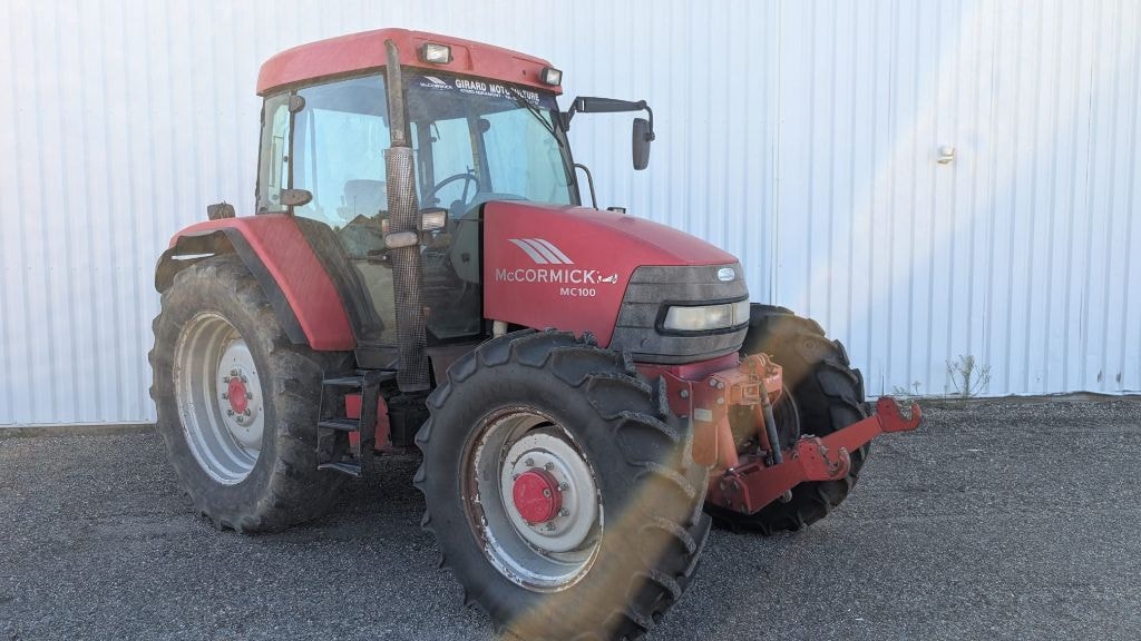 Tracteur MC CORMICK MC100 - photo slide 2