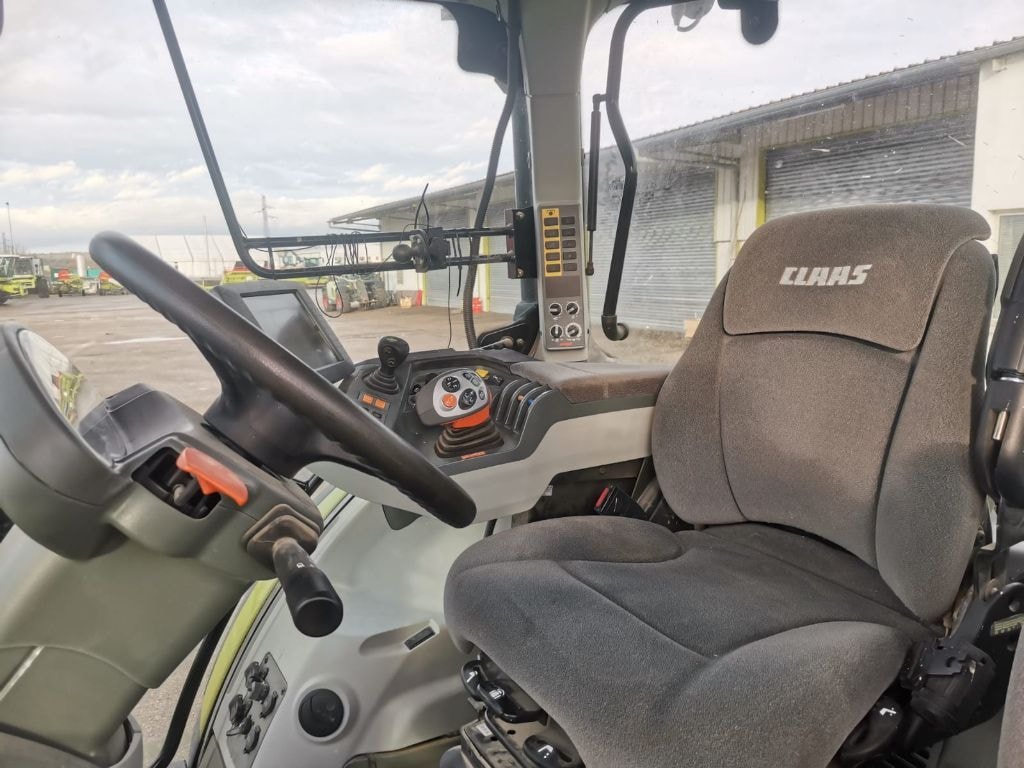 Tracteur CLAAS ARION 650 - photo slide 8