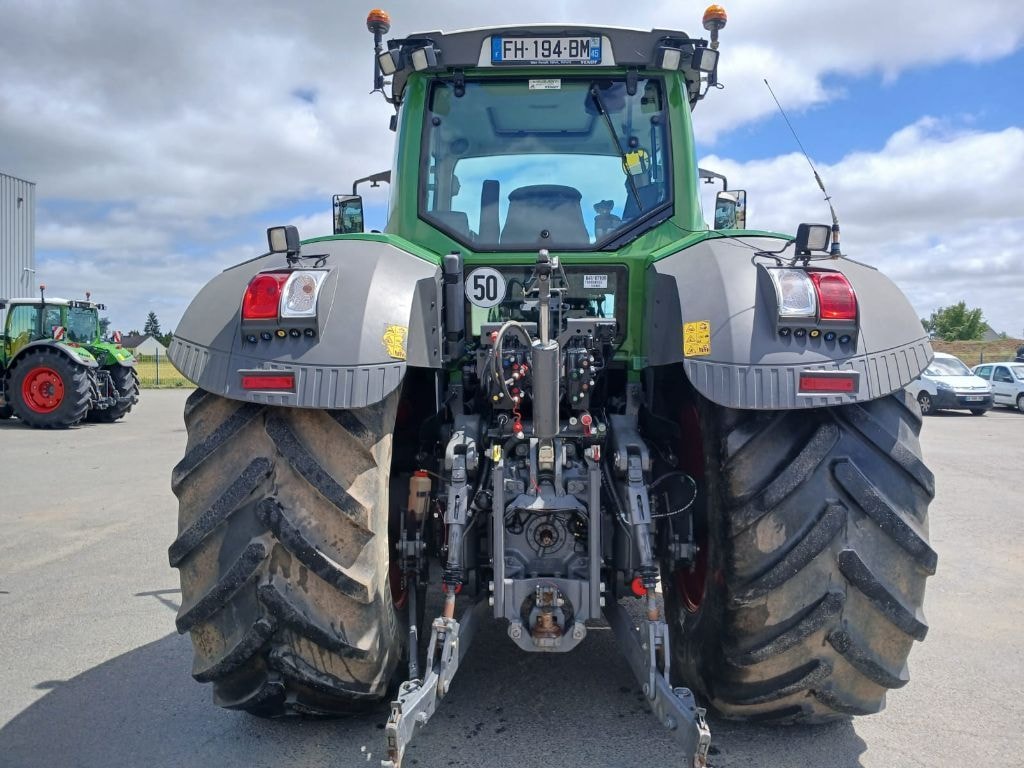 Tracteur FENDT 826 VARIO PROFI + S4 - photo slide 4