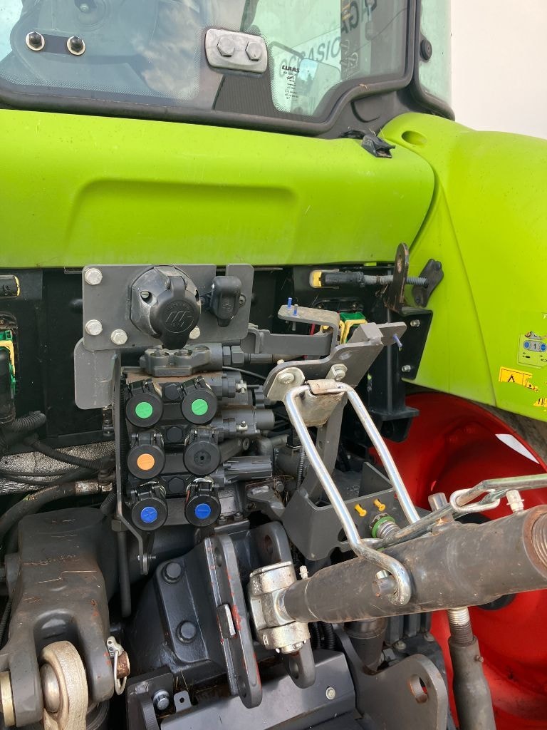 Tracteur CLAAS ARION 430 - photo slide 18