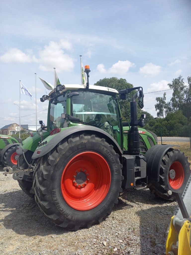 Tracteur FENDT 720 VARIO POWER - photo slide 4