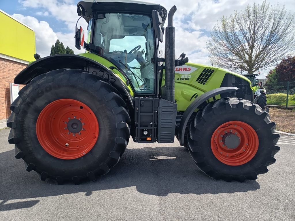 Tracteur CLAAS AXION 830 CMATIC - photo slide 8