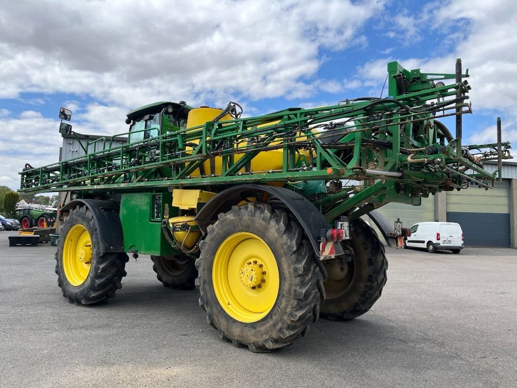 Pulverisateur automoteur JOHN DEERE R4040i - photo slide 8