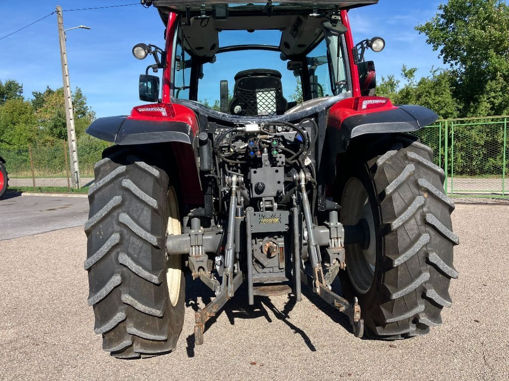 Tracteur VALTRA A95 - photo slide 37