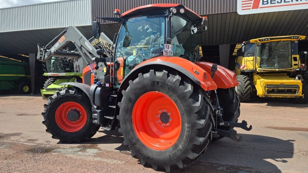 Tracteur chargeur KUBOTA M7-152 - photo slide 7